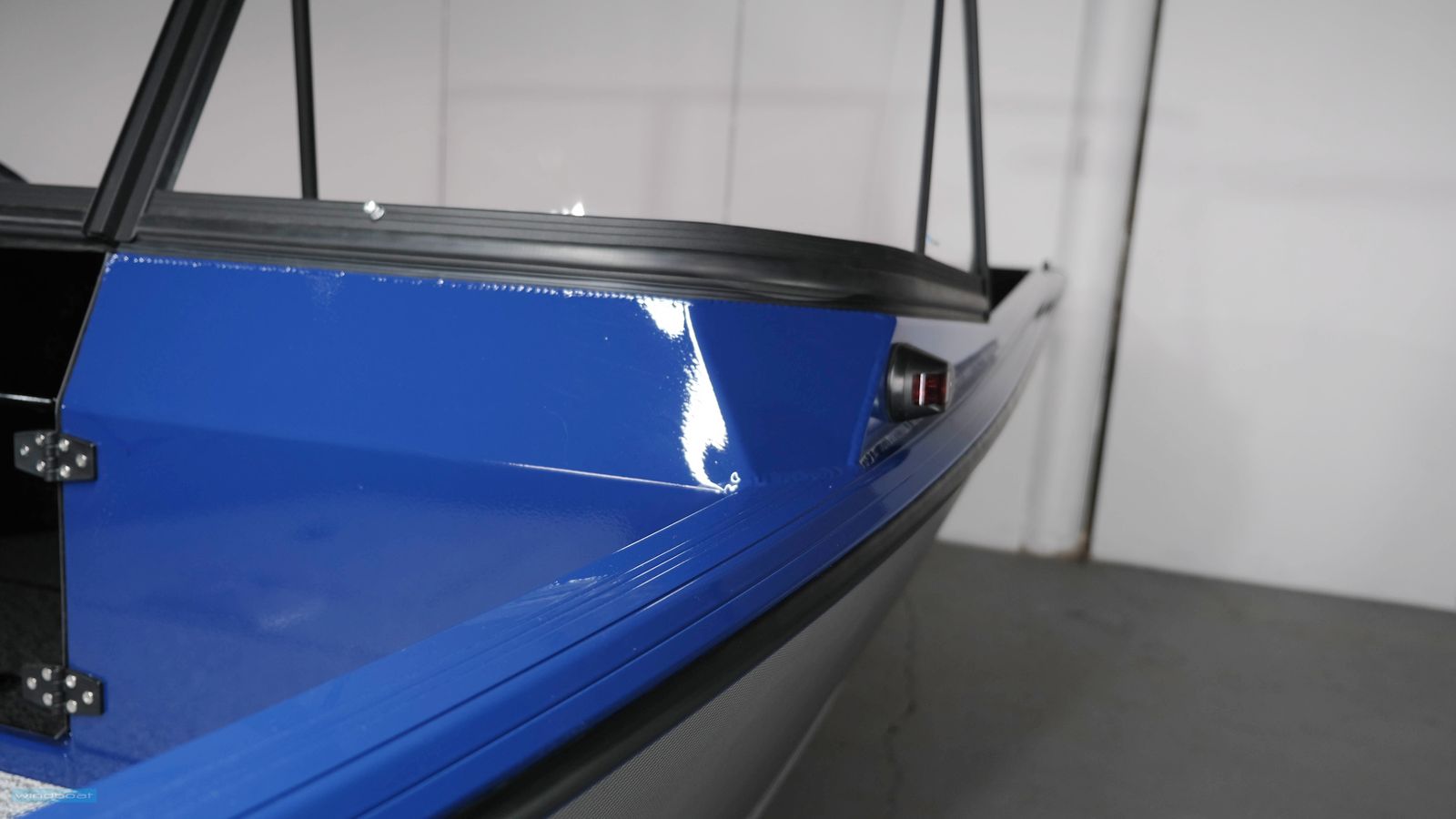 Лодка WINDBOAT 4.5 DCX