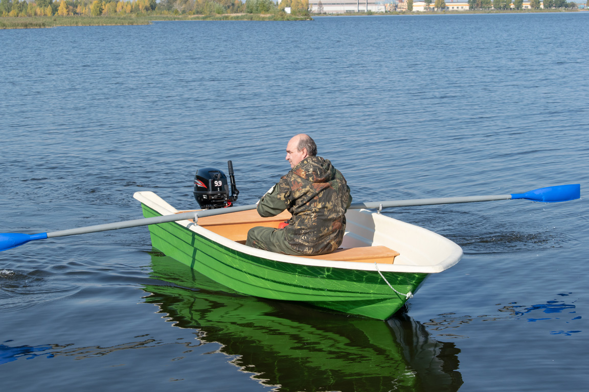 Моторная лодка ВИЗА Легант-425